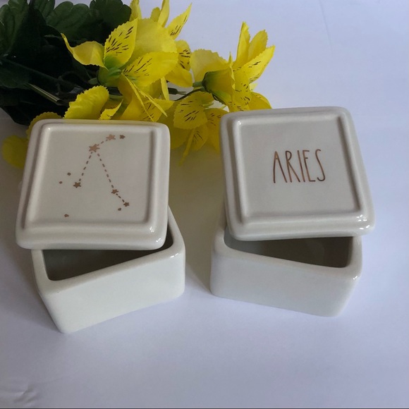 Rae Dunn Taurus ♉️ Trinket Box Set - Picture 3 of 4